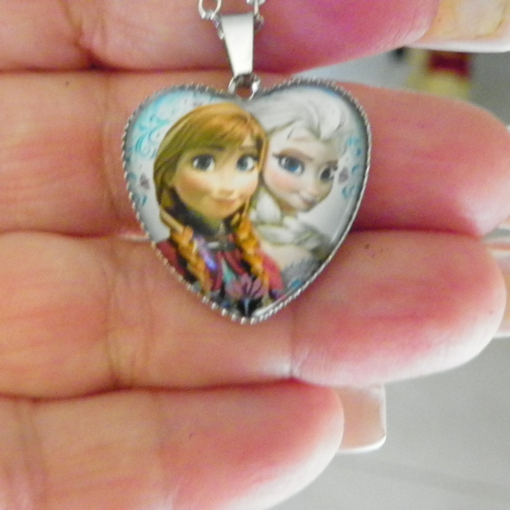 Frozen Elsa & Anna necklace in glass & silvertone